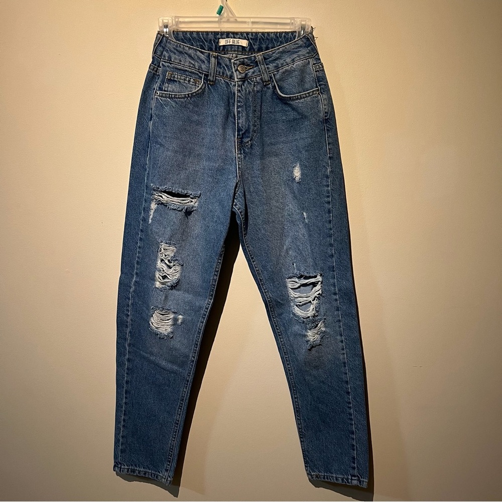 High waisted distressed jeans